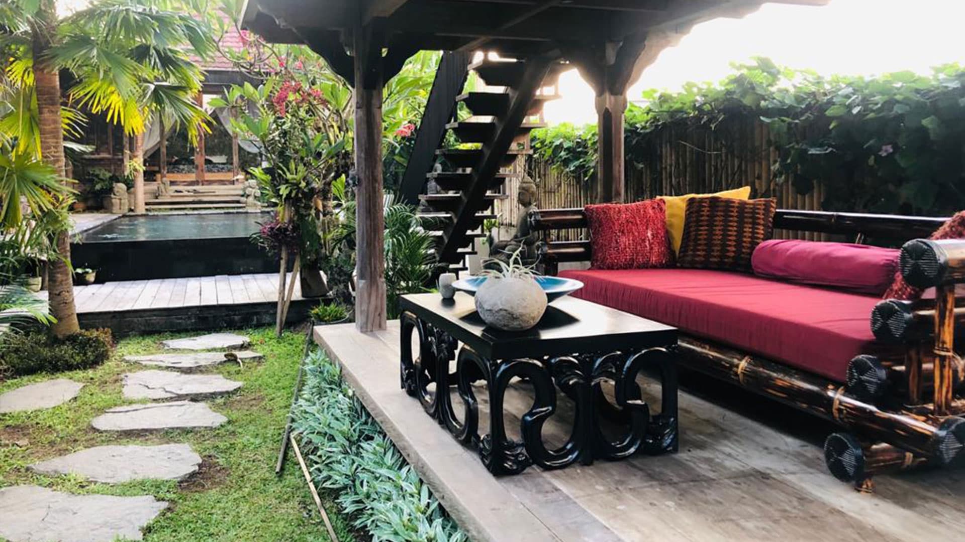 Penjiwaan Community. The Mothership House. Rentable at Airbnb